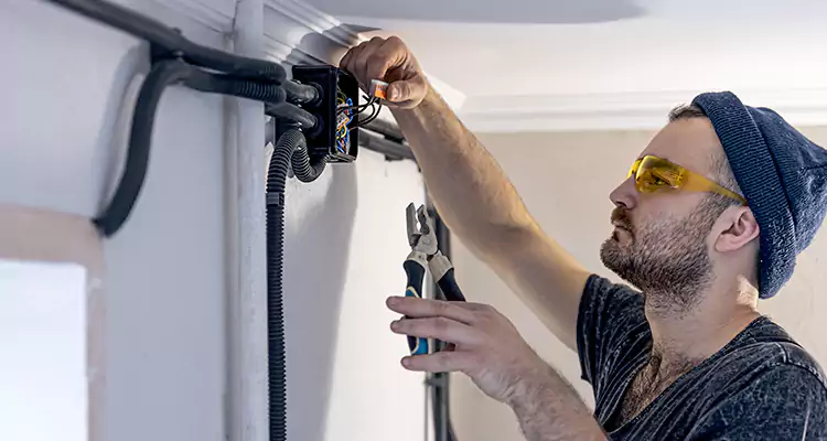 Garage Door Opener Cable Repair in Oviedo, FL