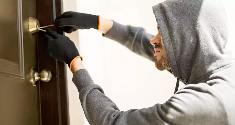 Emergency Motel Lock Repairs—Available 24/7 in Oviedo, FL