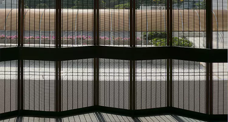 Front Screen Door Repair in Oviedo, FL